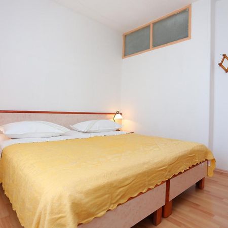 Apartment Igrane 311B Экстерьер фото